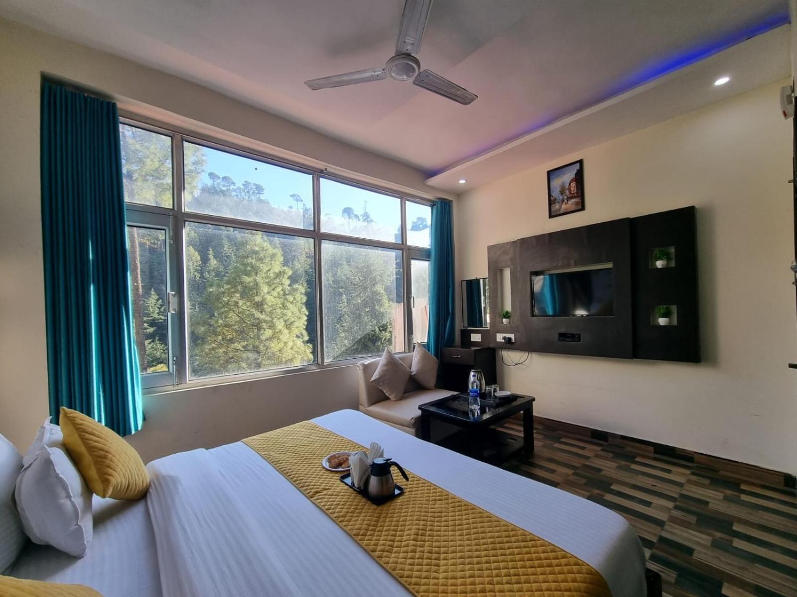 Hotel Stay Well Banikhet Luaran gambar